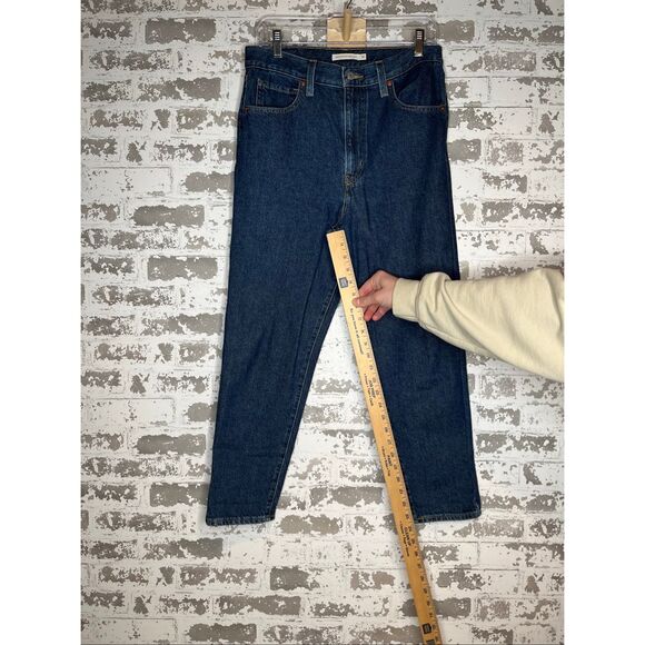 Levi’s | women high waisted mom jeans denim - Picture 5 of 8